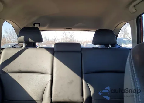 2017 Subaru Outback 3.6R Limited z USA, uszkodzony, nr VIN 4S4BSENC2H3433893